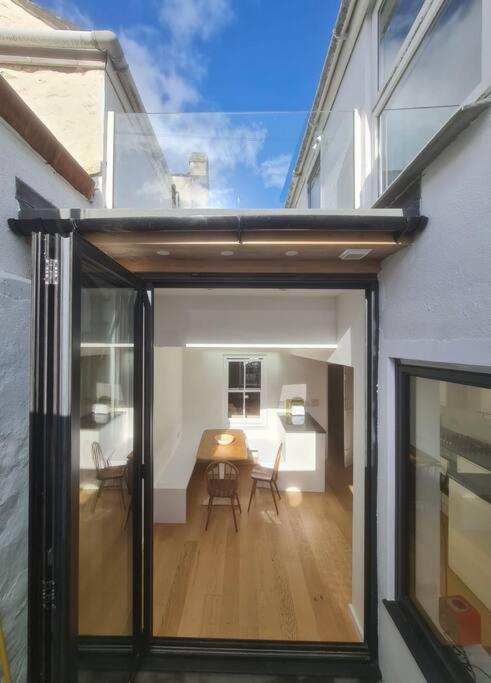 Beautiful And Contemporary Cornish Townhouse In Penzance Villa ภายนอก รูปภาพ