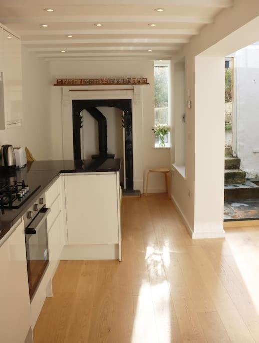 Beautiful And Contemporary Cornish Townhouse In Penzance Villa ภายนอก รูปภาพ
