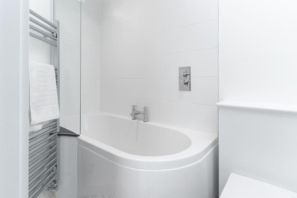 Beautiful And Contemporary Cornish Townhouse In Penzance Villa ภายนอก รูปภาพ