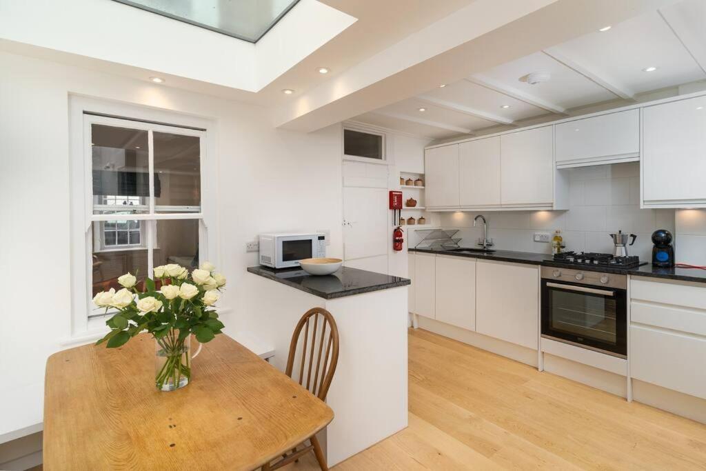 Beautiful And Contemporary Cornish Townhouse In Penzance Villa ภายนอก รูปภาพ